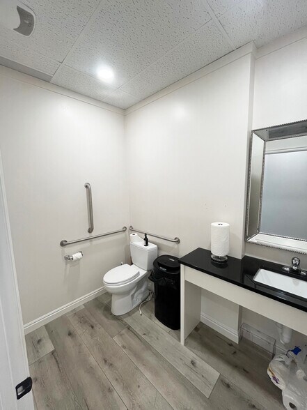 More Photos Of 424 S State St, Orem Office For Lease