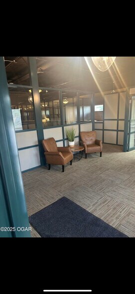 More Photos Of 108 Dairy st, Monett Office For Sale
