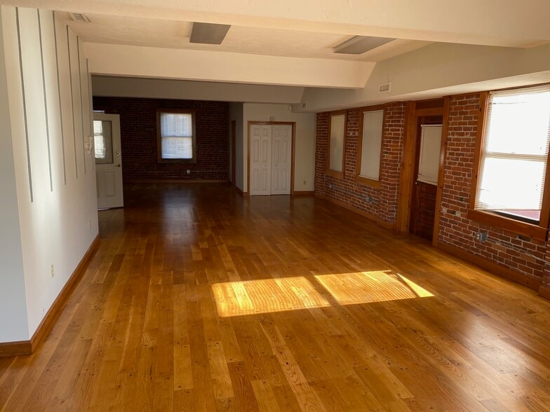 More Photos Of 56 Park St, Framingham Office For Sale