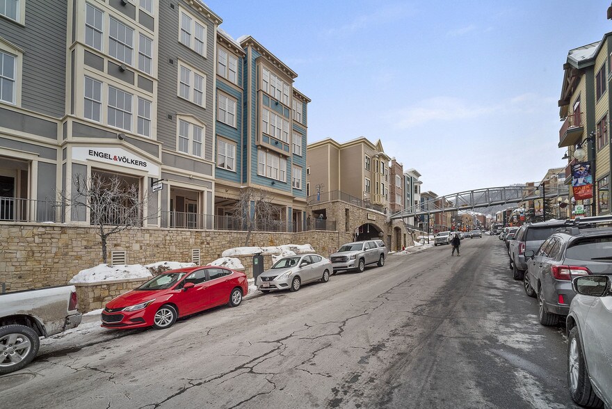 More Photos Of 710-900 Main St, Park City Apartments For Lease
