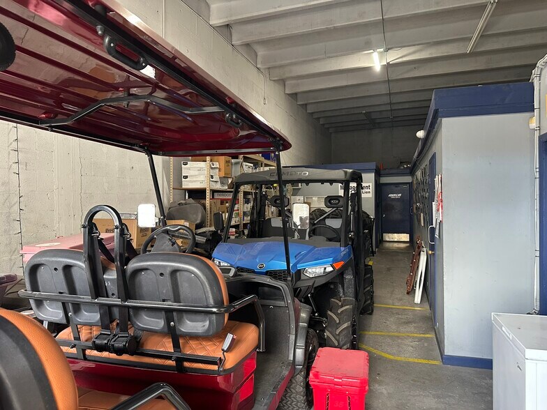 More Photos Of 9180 NW 119th St, Hialeah Warehouse For Sale