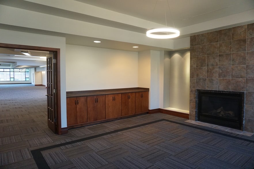 More Photos Of 109-111 Washington Ave N, Minneapolis Loft Creative Space For Lease