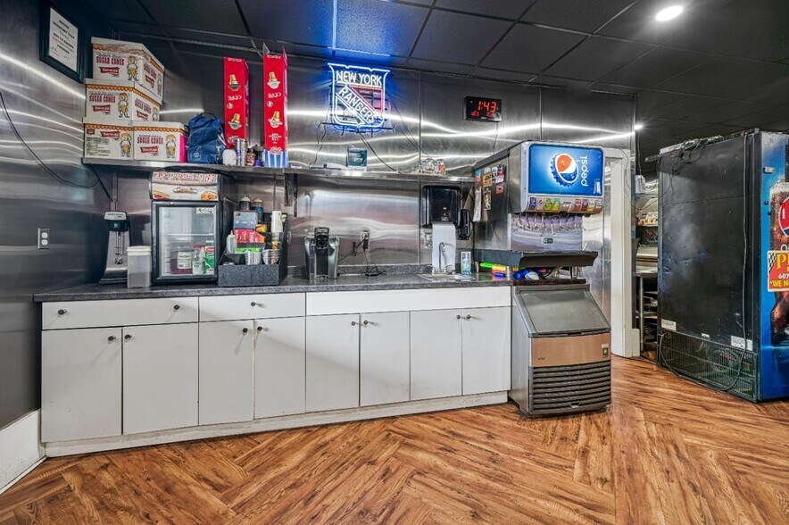 More Photos Of 37249 State Hwy 23, Grand Gorge Flex For Sale