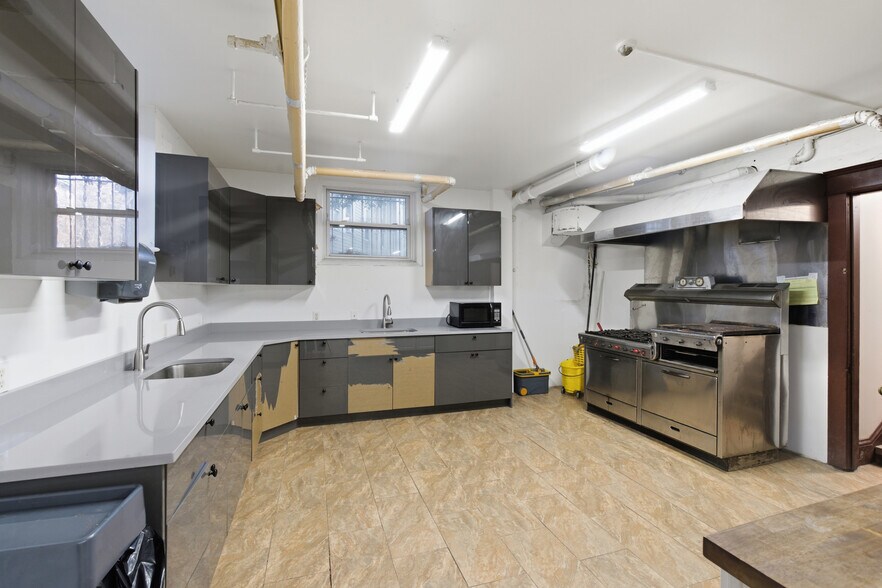 More Photos Of 355 Fairmount Ave, Jersey City Religious Facility For Sale