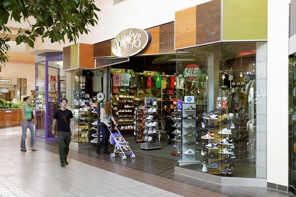 More Photos Of 1900-2000 E 20th St, Chico Unknown For Lease