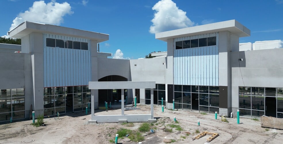 More Photos Of 2521 Partin Settlement Rd, Kissimmee Storefront Retail Office For Lease