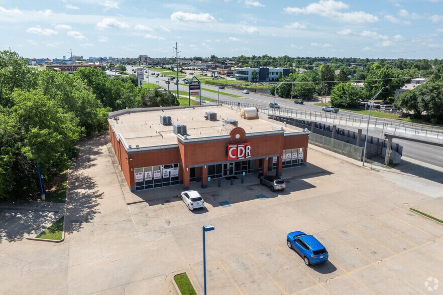 More Photos Of 5919 NW Expressway, Oklahoma City Freestanding For Sale