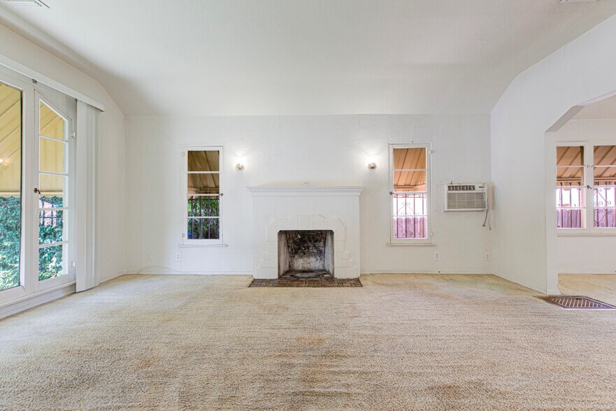More Photos Of 4909 York Blvd, Los Angeles Office For Sale