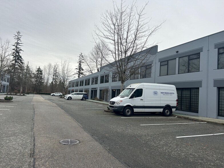 More Photos Of 8988 Fraserton Ct, Burnaby Warehouse For Sale