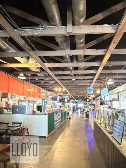 More Photos Of 212 W 1st St, Sanford Restaurant For Sale