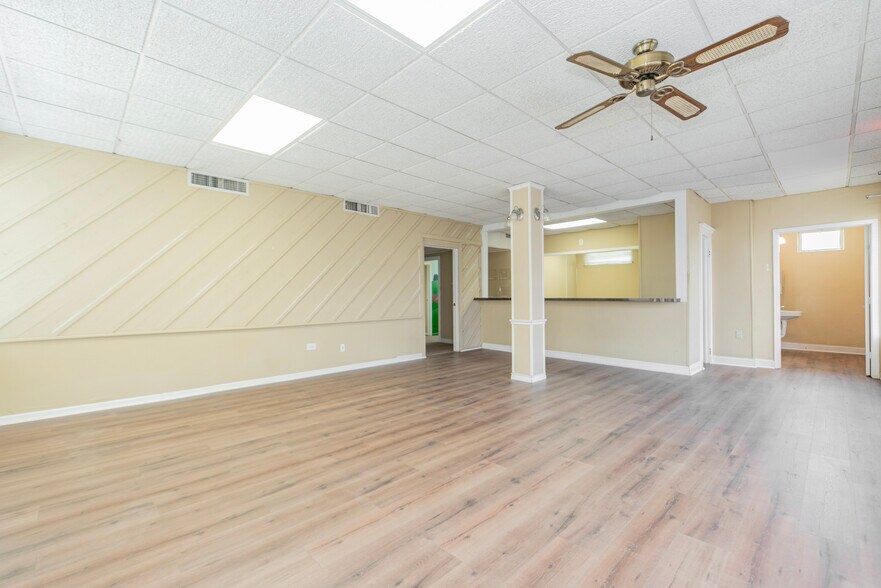 More Photos Of 1306 13th St, Bridgeport Office For Sale