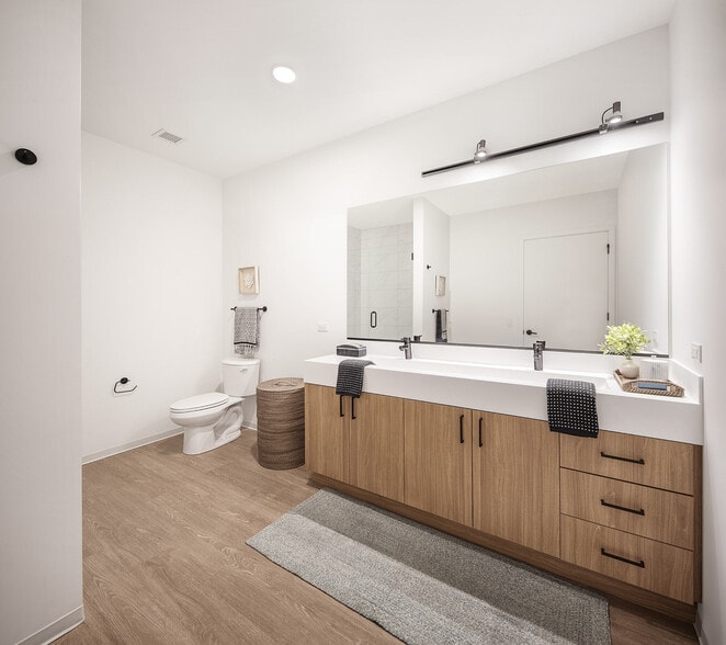 More Photos Of 1717 S Michigan Ave, Chicago Apartments For Lease