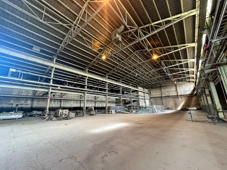More Photos Of 2450 S 32nd St, Billings Warehouse For Sale