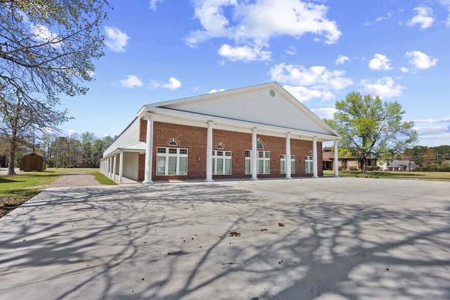 More Photos Of 69 Jessamine Ave, Georgetown Flex For Lease