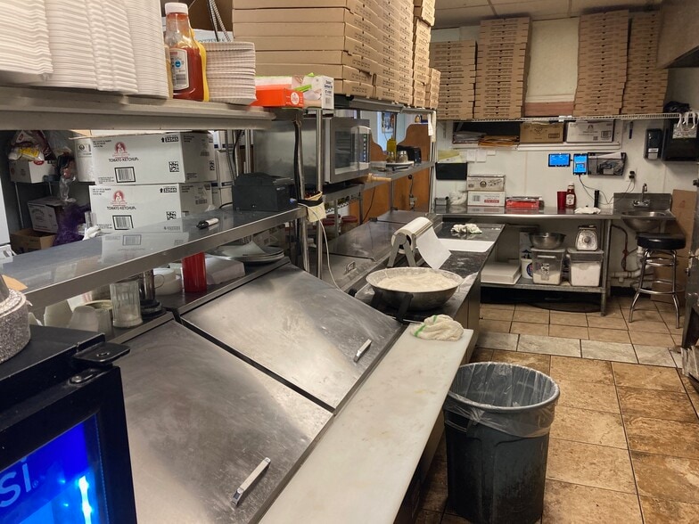 More Photos Of 178-182 Pine St, Bristol Restaurant For Sale