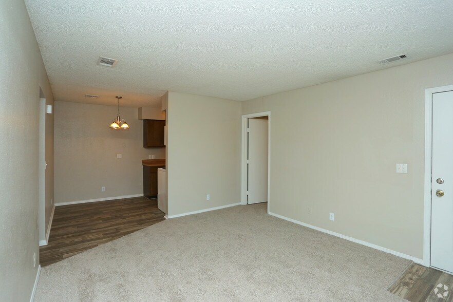 More Photos Of 6326 S 107th East Ave, Tulsa Apartments For Sale