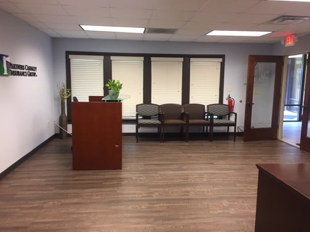 More Photos Of 726 Dalworth St, Grand Prairie Office For Sale