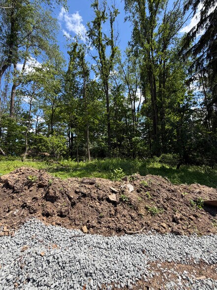 More Photos Of 152 Chapel Hill Rd, Claysville Land For Sale