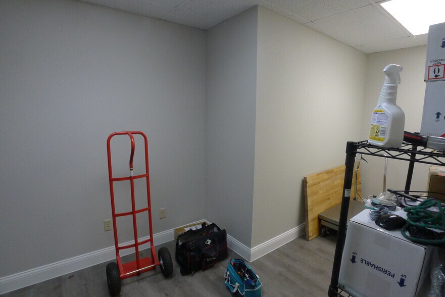 More Photos Of 15321 San Pedro Ave, San Antonio Medical For Lease