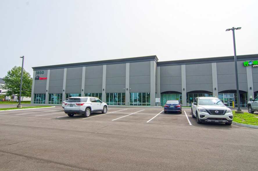 More Photos Of 1850 Bryant Rd, Lexington Warehouse For Lease