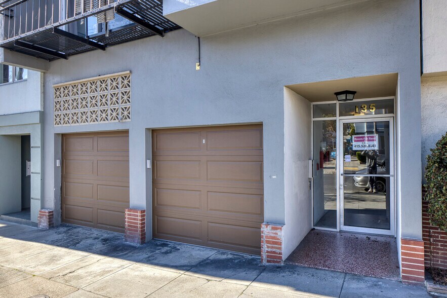 More Photos Of 135 N Willard St, San Francisco Apartments For Sale