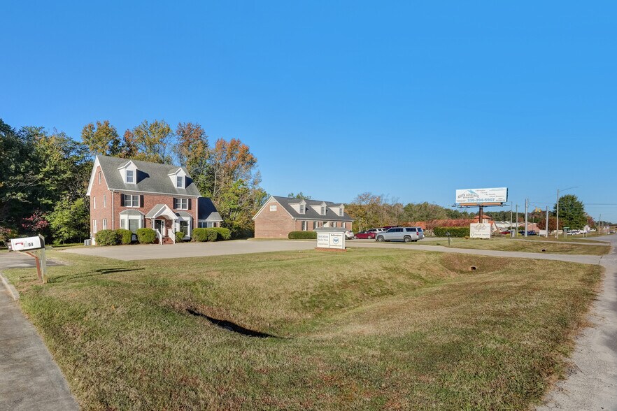 More Photos Of 1311 Freeway Dr, Reidsville Office For Lease