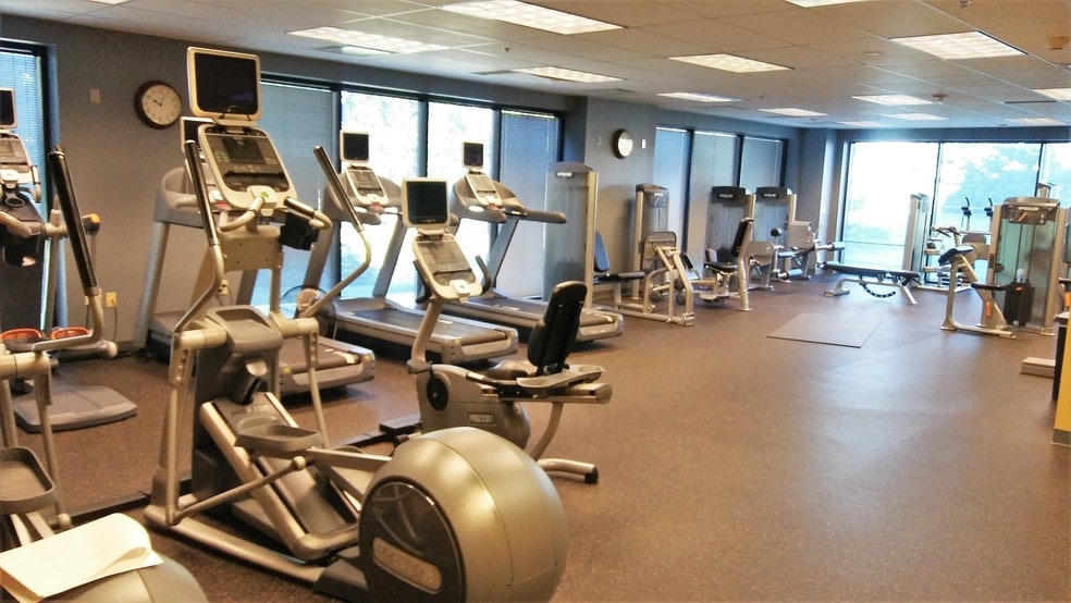 More Photos Of 7250 Poe Ave, Dayton Medical For Lease