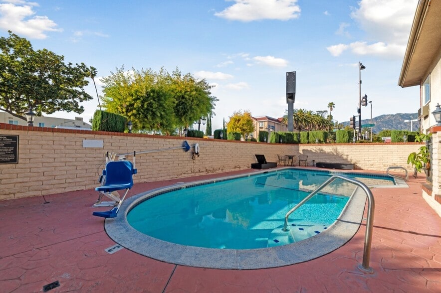 More Photos Of 2156 E Colorado Blvd, Pasadena Hotel For Sale