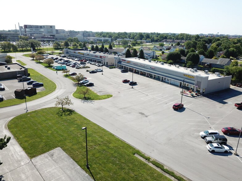 More Photos Of 8028 S Emerson Ave, Indianapolis Storefront For Lease