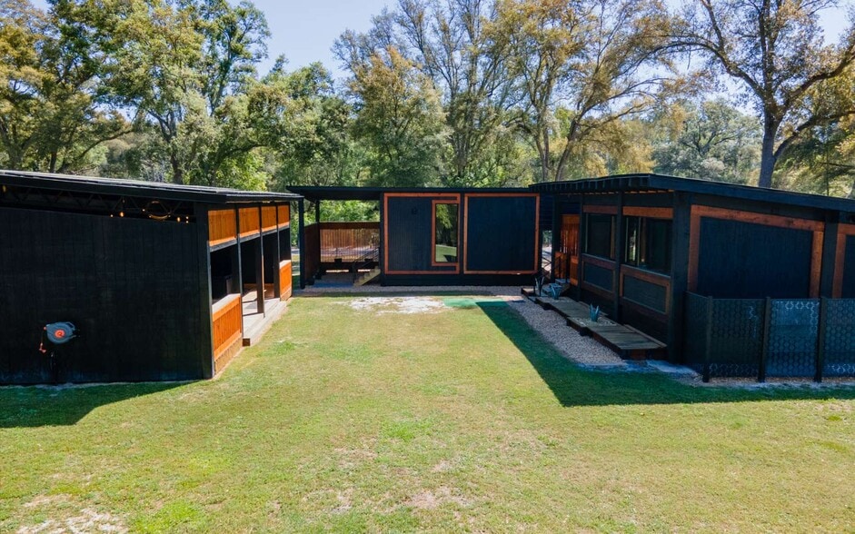 More Photos Of 13951 160th Ter, Mc Alpin Lodge Meeting Hall For Sale