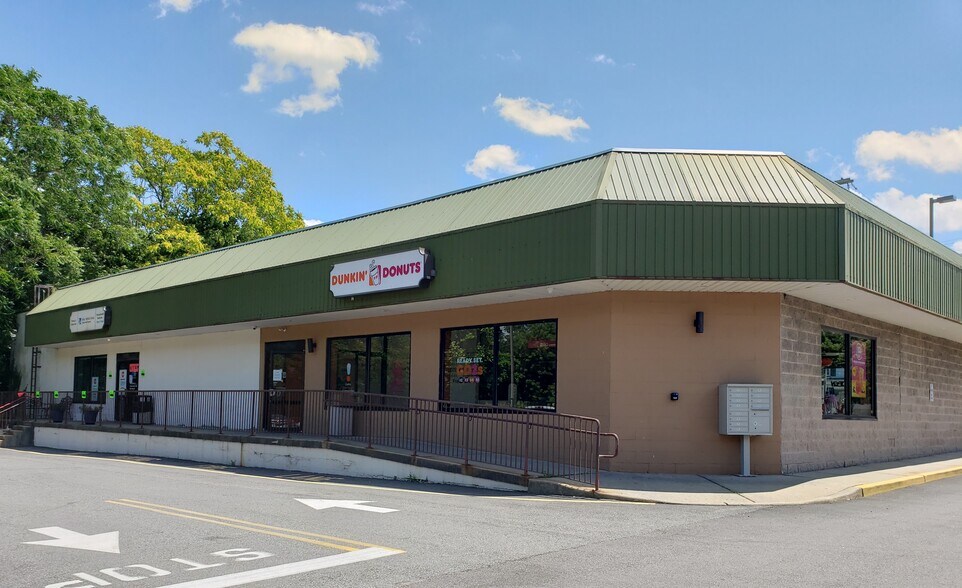 More Photos Of 72 Hamburg Tpke, Riverdale Freestanding For Lease