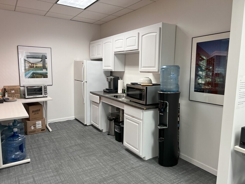 More Photos Of 575 Sutter St, San Francisco Loft Creative Space For Lease