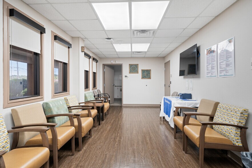 More Photos Of 3022 McKinzie Rd, Corpus Christi Medical For Sale