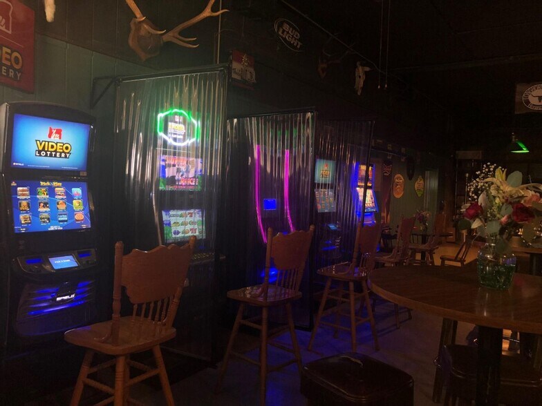 More Photos Of 28585 Hwy 70, Bonanza Restaurant For Sale