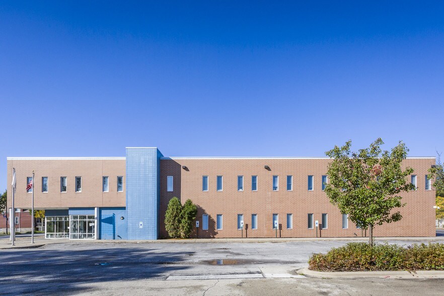 More Photos Of 1642 W 59th St, Chicago Office For Sale