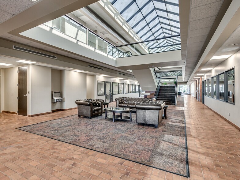 More Photos Of 7301 NW Expressway, Oklahoma City Office For Lease