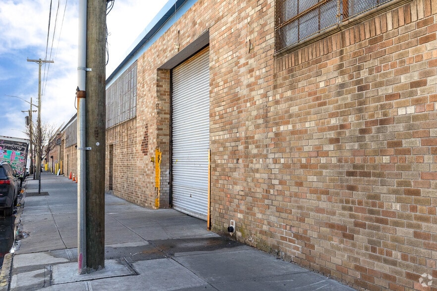 More Photos Of 1014 Stanley Ave, Brooklyn Warehouse For Lease