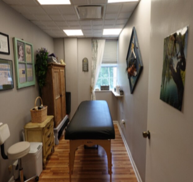 More Photos Of 2 Stowe Rd, Peekskill Medical For Sale