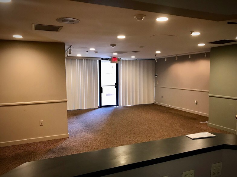 More Photos Of 1750 E Desert Inn Rd, Las Vegas Medical For Lease