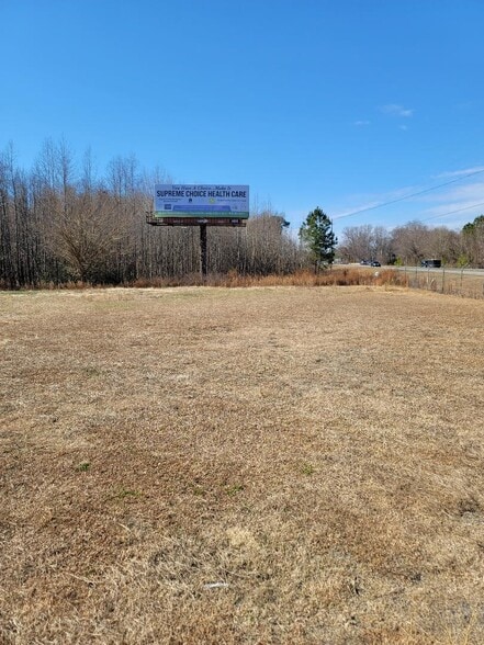 More Photos Of 6132 US 264 E, Greenville Auto Repair For Sale