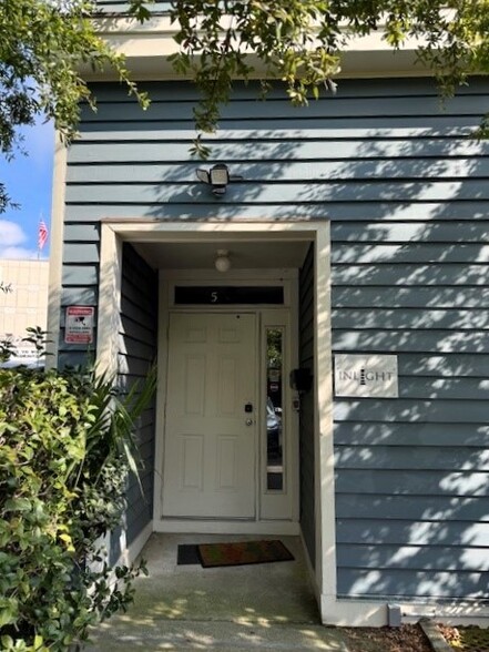 Primary Photo Of 455 King St, Charleston Storefront Retail Office For Lease