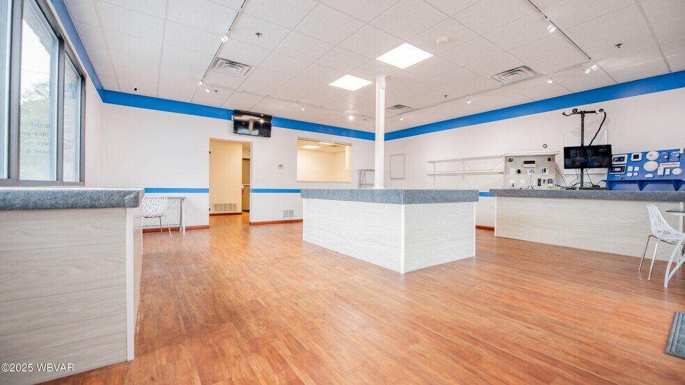 More Photos Of 535 E 3rd St, Williamsport Storefront Retail Office For Lease