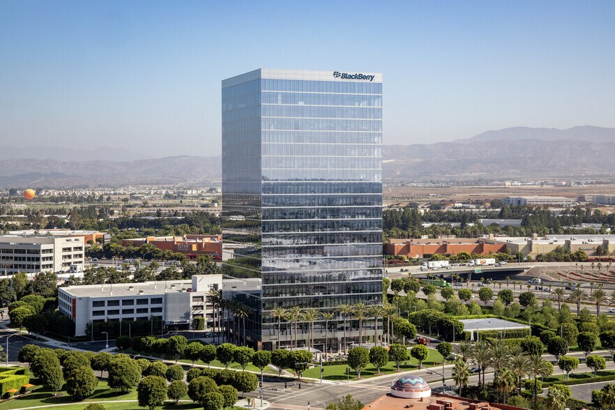 More Photos Of 400 Spectrum Center Dr, Irvine Office For Lease