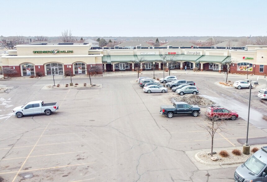 More Photos Of 4801-4831 S Louise Ave, Sioux Falls General Retail For Lease