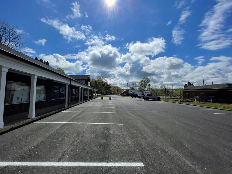 More Photos Of 903 High St, Hackettstown Storefront Retail Office For Lease