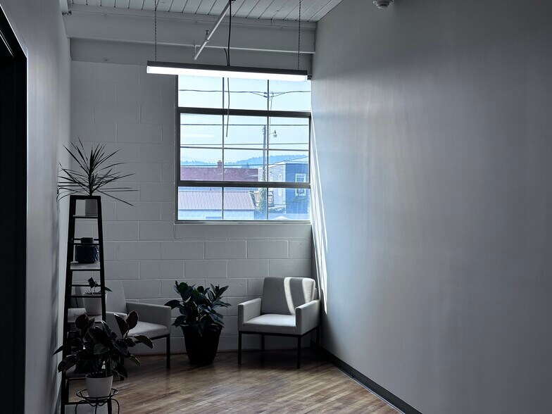 More Photos Of 165 S Main St, Cortland Warehouse For Lease