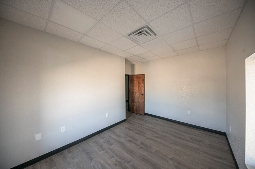 More Photos Of 14661 W I-20, Odessa Warehouse For Lease