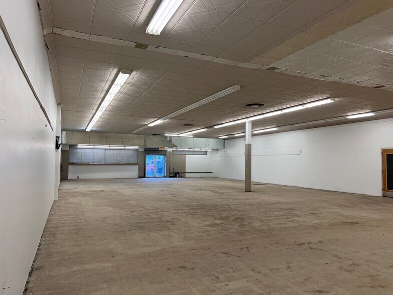 More Photos Of 2300-2306 S Jane St, Pittsburgh Unknown For Lease