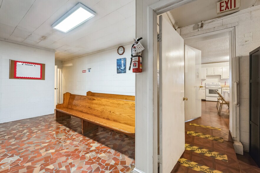 More Photos Of 1040 US-13, Windsor Religious Facility For Sale