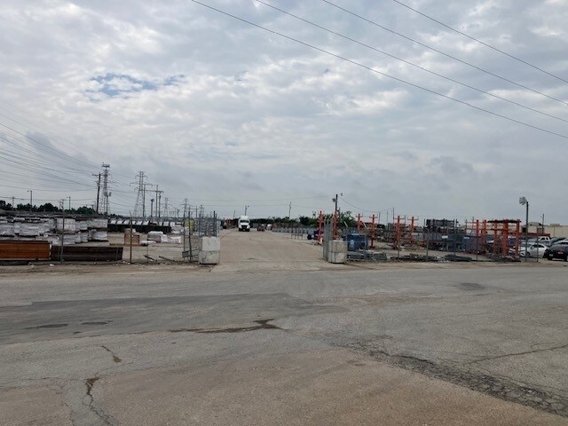 More Photos Of 7015-7125 Belton St, Richland Hills Warehouse For Lease